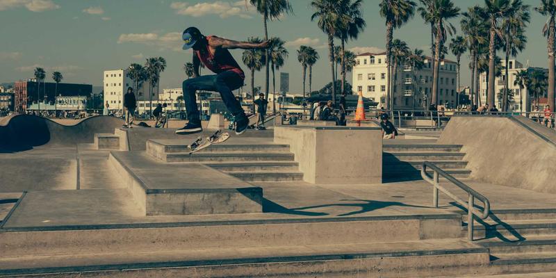 黄金期货订单流分析:如何利用大单数据与ENE轨道突破优化资产配置策略