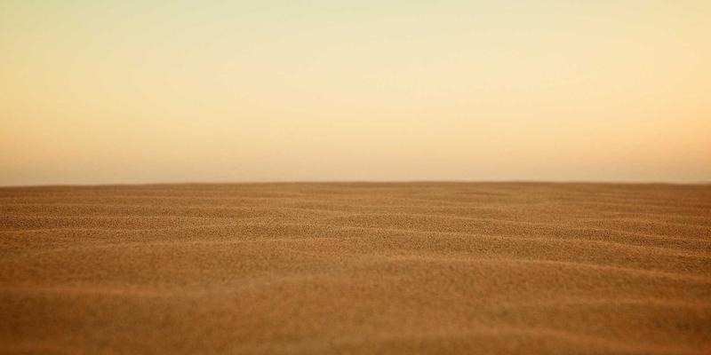 黄金波动率期限结构异常预警:如何利用自适应ENE轨道模型优化贵金属投资策略